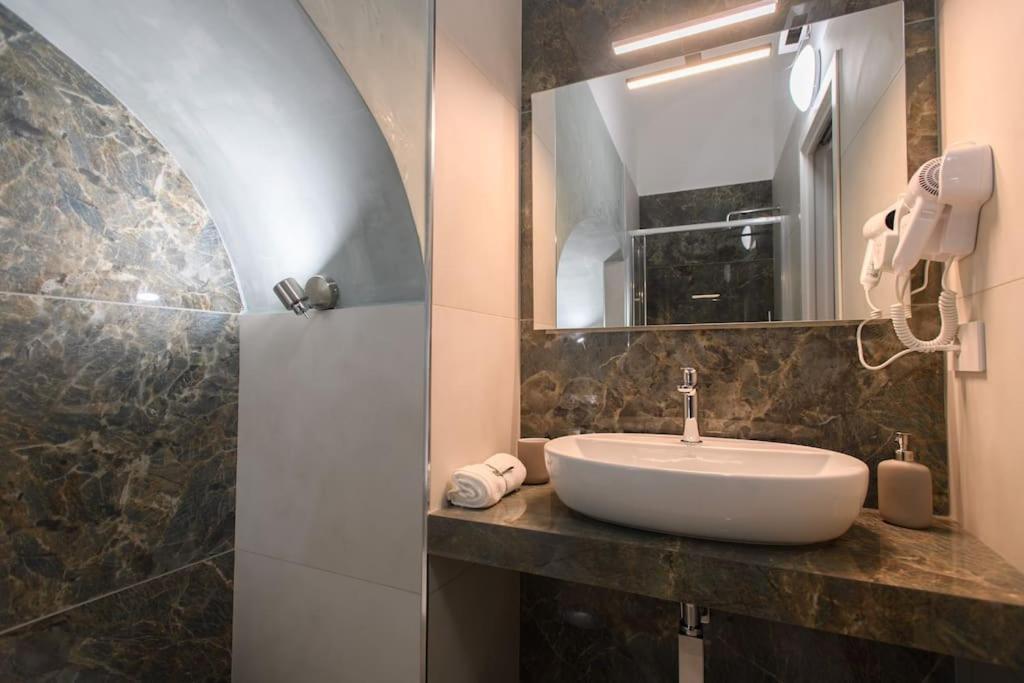 Alessia Holiday House 90Mq Salerno Centro Zewnętrze zdjęcie