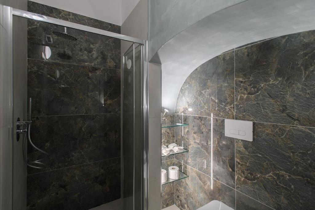 Alessia Holiday House 90Mq Salerno Centro Zewnętrze zdjęcie